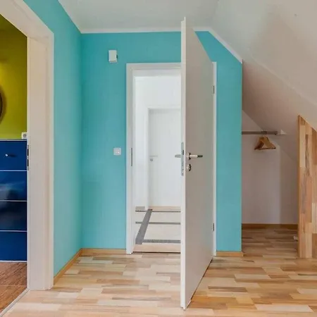 With 2 Bedrooms Prázdninový dům *